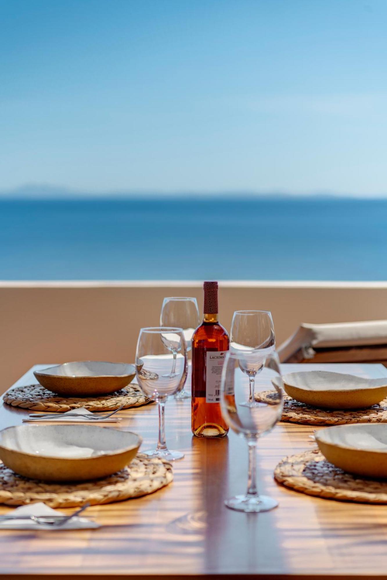 Lalari Beach Suites Vári Exteriér fotografie